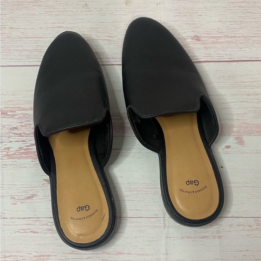 Gap Pointy Toe Black Mule Side Flats sz 7